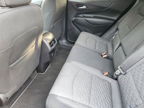 Used 2018 Chevrolet Equinox LT image 30