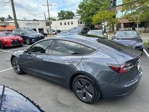 Used 2021 Tesla Model 3 Standard Range Plus RWD image 8