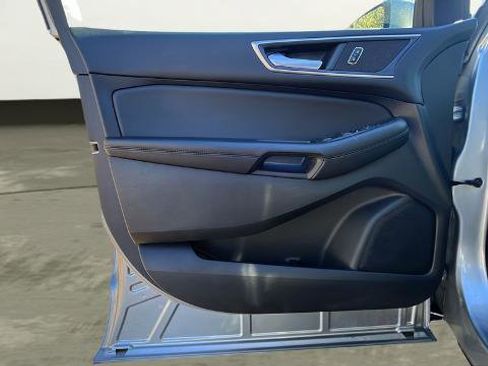 Certified 2024 Ford Edge SEL w/ Convenience Package AWD/4WD image 16