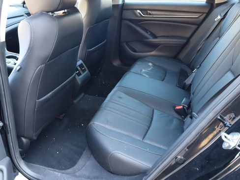 Used 2020 Honda Accord Touring image 6