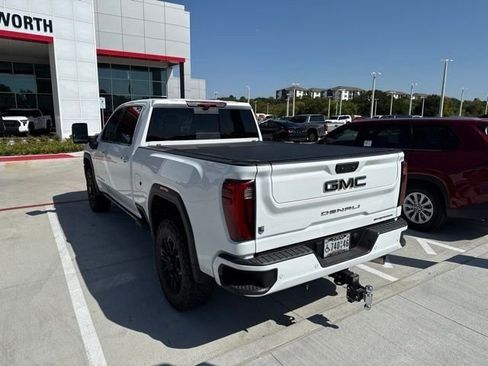 Used 2026 GMC Sierra 2500 Denali Ultimate AWD/4WD image 6