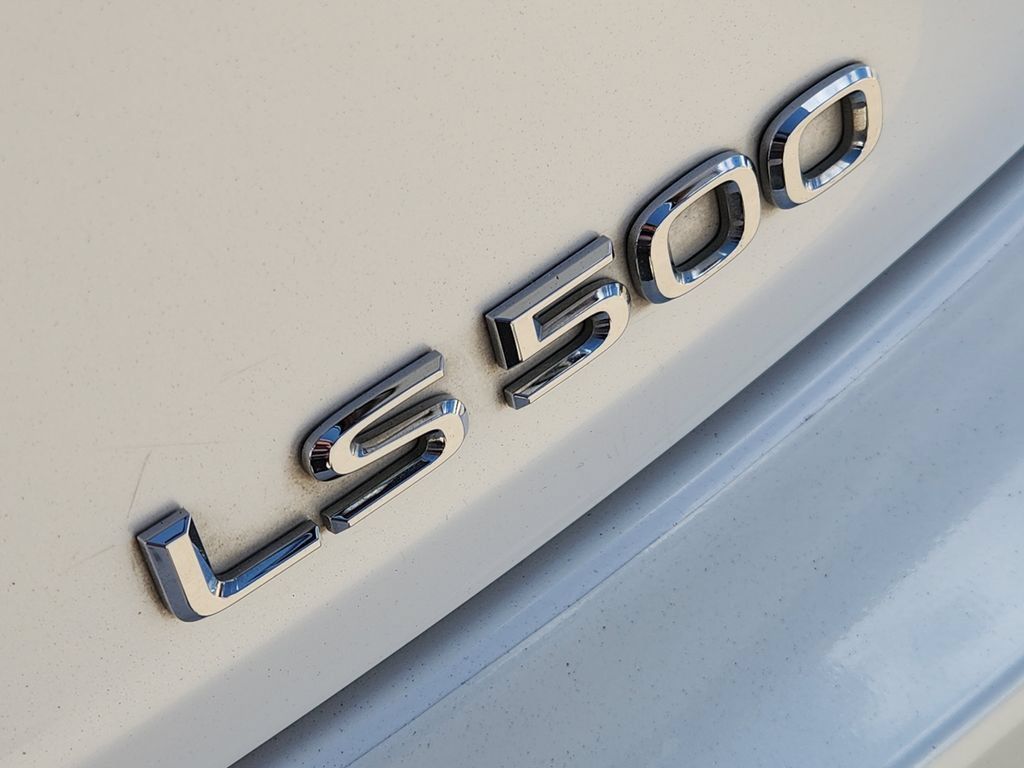 Used 2020 Lexus LS 500 w/ Accessory Package (Z2) RWD image 12