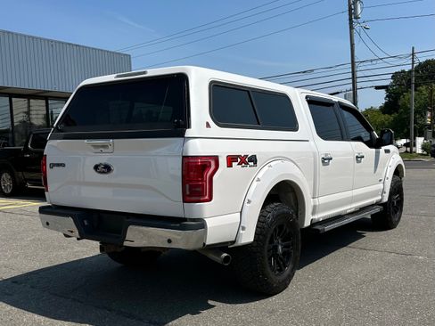 Used 2016 Ford F150 Lariat w/ Equipment Group 502A Luxury AWD/4WD image 3