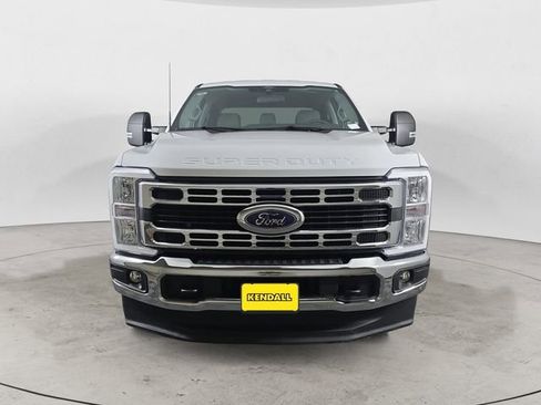 Certified 2025 Ford F250 XLT AWD/4WD image 8
