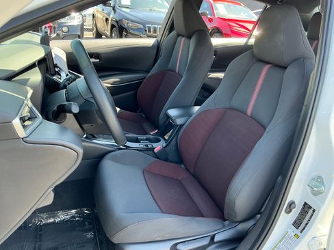 Used 2024 Toyota Corolla SE FWD image 18