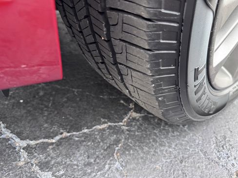 Used 2017 Toyota Camry SE image 13