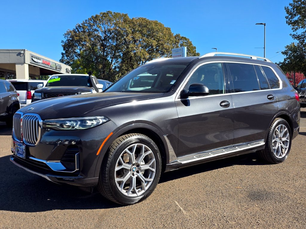 Used 2019 BMW X7 xDrive40i w/ Cold Weather Package AWD/4WD image 1