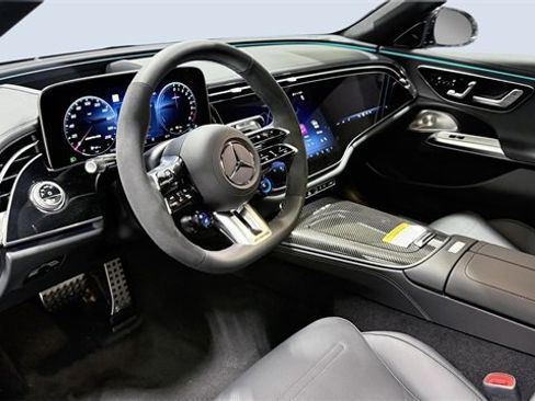 New 2026 Mercedes-Benz E 53 AMG e 4MATIC Sedan image 5
