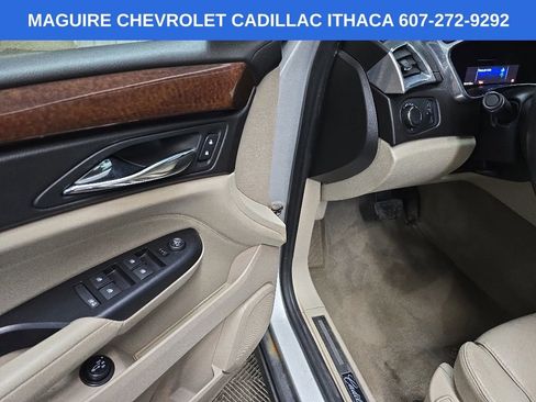 Used 2013 Cadillac SRX Luxury FWD image 28