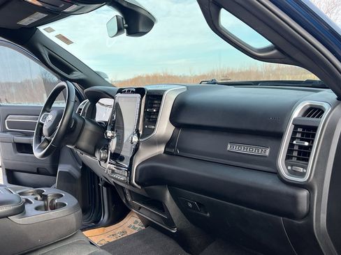 Used 2024 RAM 2500 Big Horn w/ Night Edition image 32