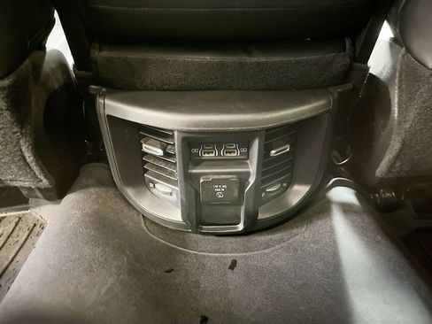 Used 2024 RAM 2500 Laramie AWD/4WD image 25