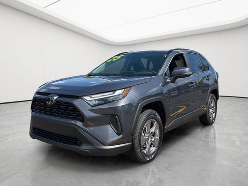 Used 2025 Toyota RAV4 XLE w/ Convenience Package AWD/4WD image 5