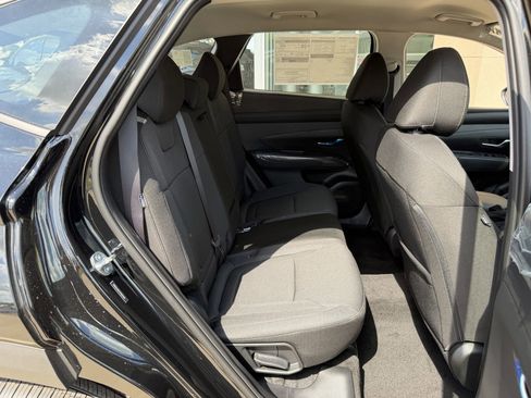 Used 2026 Hyundai Tucson SE FWD image 28