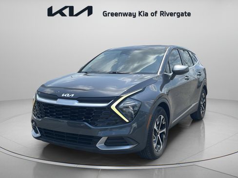 Used 2023 Kia Sportage EX FWD image 3