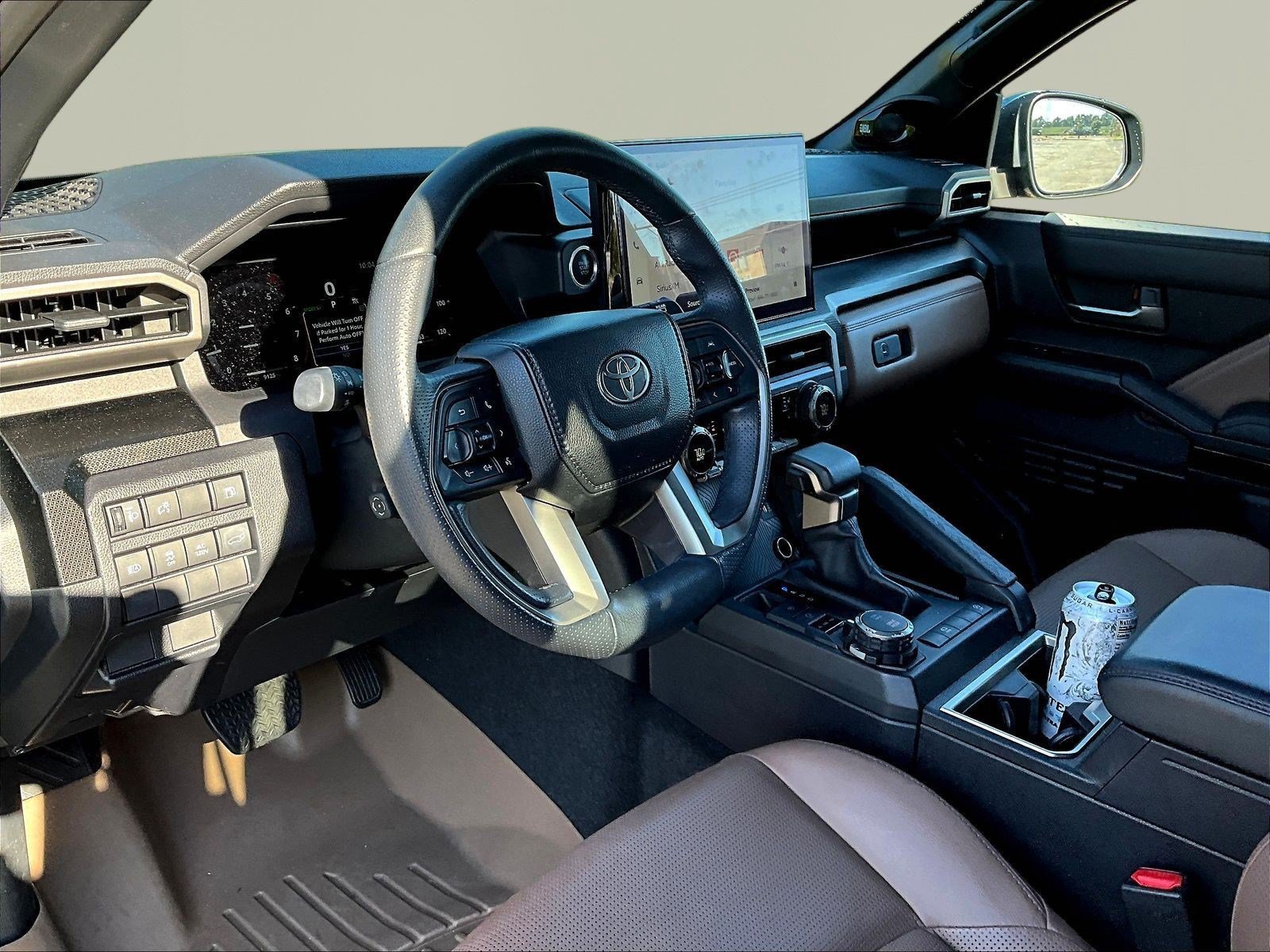 Used 2025 Toyota 4Runner Limited AWD/4WD image 19