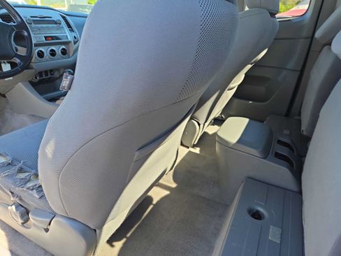 Used 2011 Toyota Tacoma PreRunner w/ TRD Sport Pkg RWD image 20