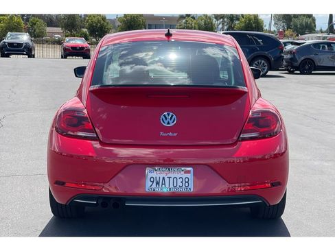 Used 2017 Volkswagen Beetle 1.8T SE FWD image 4