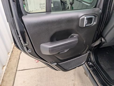 Used 2025 Jeep Wrangler Unlimited Sport AWD/4WD image 20