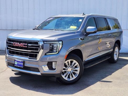 Used 2022 GMC Yukon XL SLT w/ SLT Premium Package AWD/4WD image 1