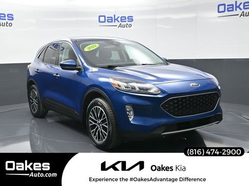 Used 2022 Ford Escape SEL w/ Technology Package image 1