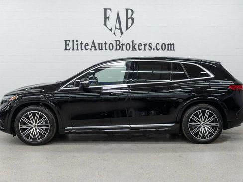 Used 2023 Mercedes-Benz EQS 580 4MATIC SUV w/ Exclusive Trim Package image 2