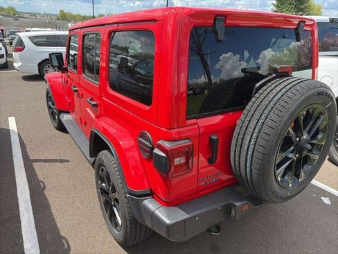 Certified 2025 Jeep Wrangler Unlimited Sahara AWD/4WD image 3