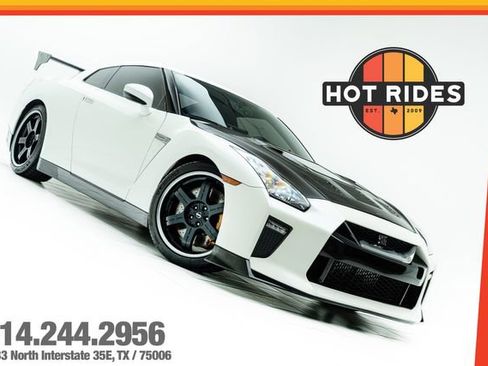 Used 2013 Nissan GT-R Black Edition image 1