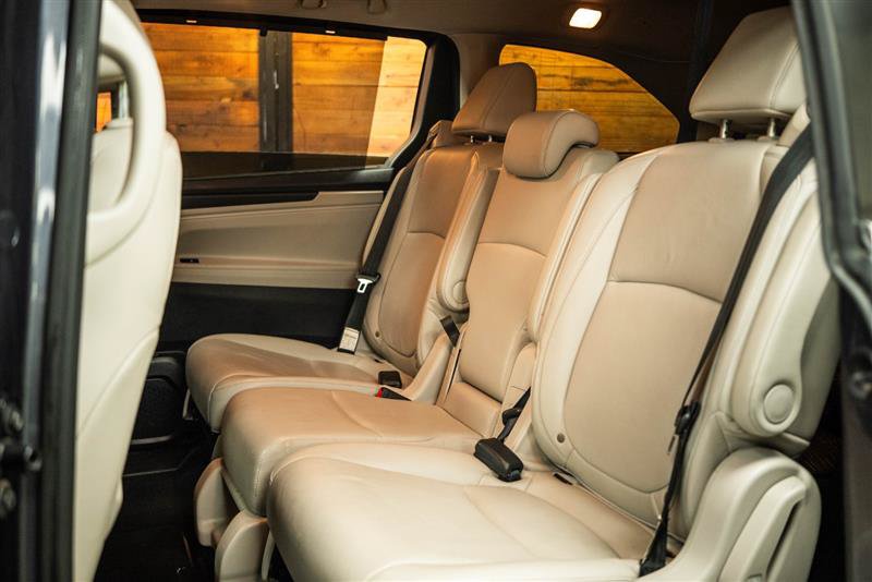Used 2025 Honda Odyssey Touring image 11
