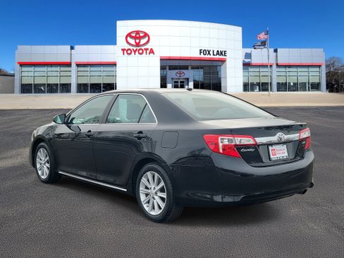 Used 2014 Toyota Camry XLE image 3