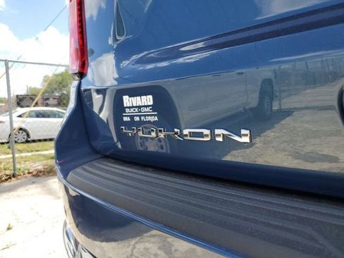 New 2026 GMC Yukon XL Elevation image 8