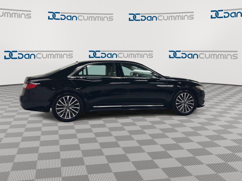 Used 2017 Lincoln Continental Select AWD/4WD image 9