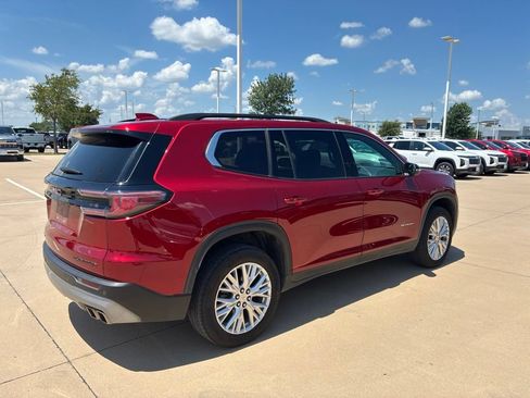 Used 2024 GMC Acadia Elevation w/ Luxury Package FWD image 4
