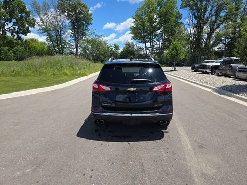 Used 2019 Chevrolet Equinox LT w/ LT True North Edition AWD/4WD image 6