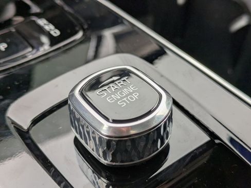 New 2026 Volvo XC90 B6 Plus w/ Protection Package Premier image 41