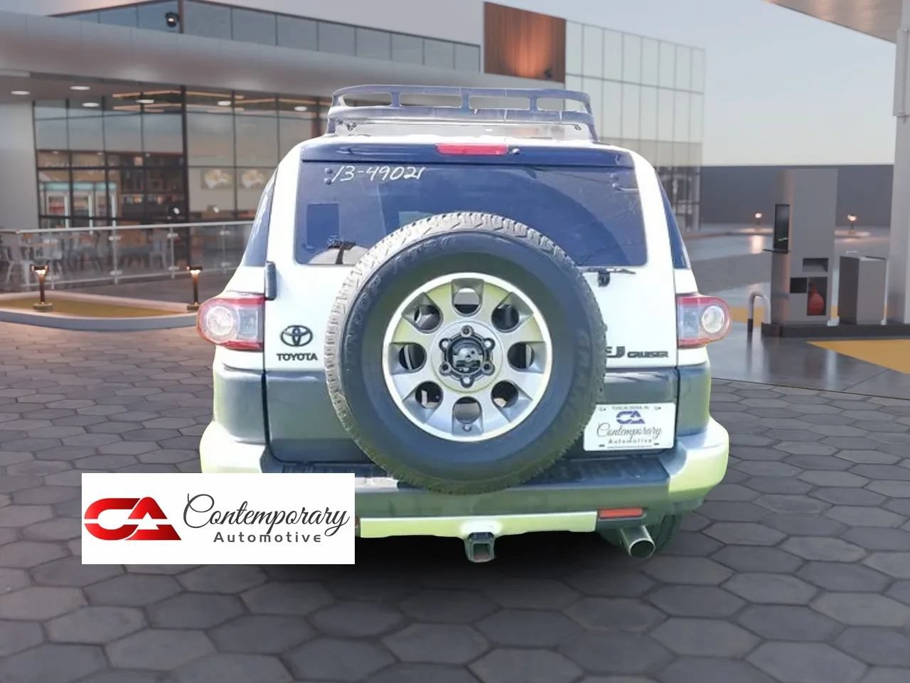 Used 2013 Toyota FJ Cruiser 4WD w/ Convenience Pkg image 6