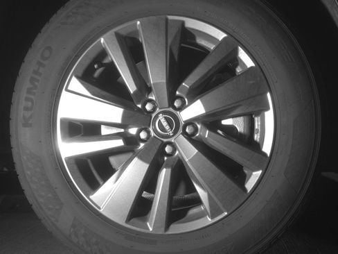 Used 2025 Nissan Pathfinder SV AWD/4WD image 13