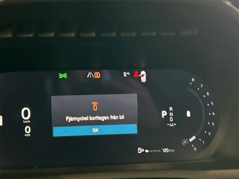 New 2026 Volvo XC90 B6 Plus w/ Protection Package Premier image 15