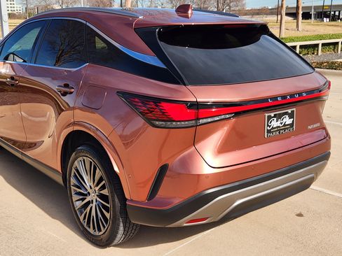 Used 2023 Lexus RX 350 FWD image 11