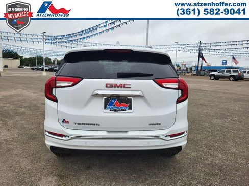 Used 2022 GMC Terrain Denali AWD/4WD image 4