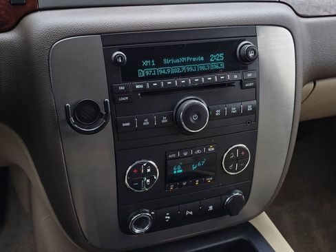 Used 2009 GMC Yukon SLT w/ Preferred Package image 32