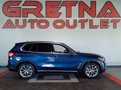 Used 2019 BMW X5 xDrive40i w/ Premium Package 2