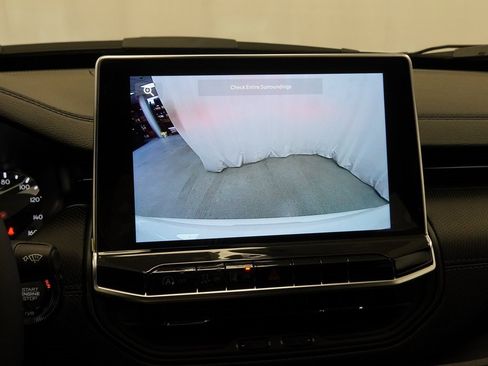 New 2026 Jeep Compass Latitude image 24