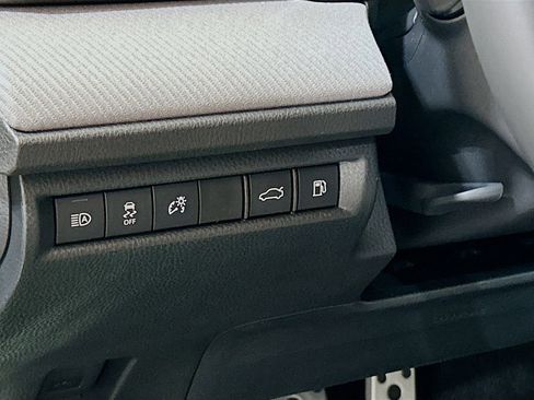 New 2026 Toyota Camry SE FWD image 11