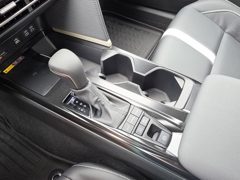 New 2026 Toyota Camry SE FWD image 22
