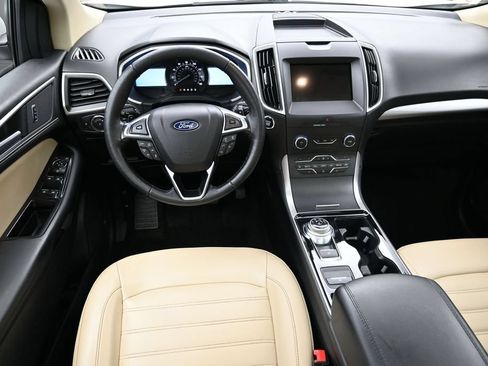 Used 2020 Ford Edge SEL w/ Convenience Package AWD/4WD image 12
