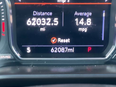 Used 2020 GMC Sierra 3500 Denali w/ Denali Ultimate Package image 22