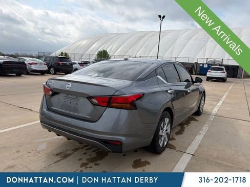 Used 2019 Nissan Altima 2.5 S image 3