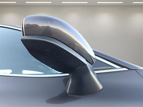 Used 2020 Toyota Camry LE image 16