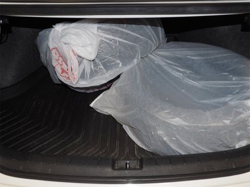 Used 2016 Honda Accord EX-L image 11