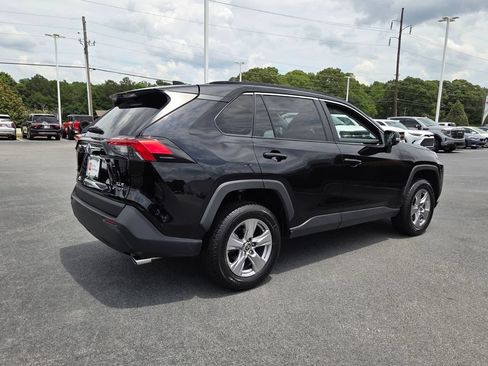 Used 2025 Toyota RAV4 XLE AWD/4WD image 13